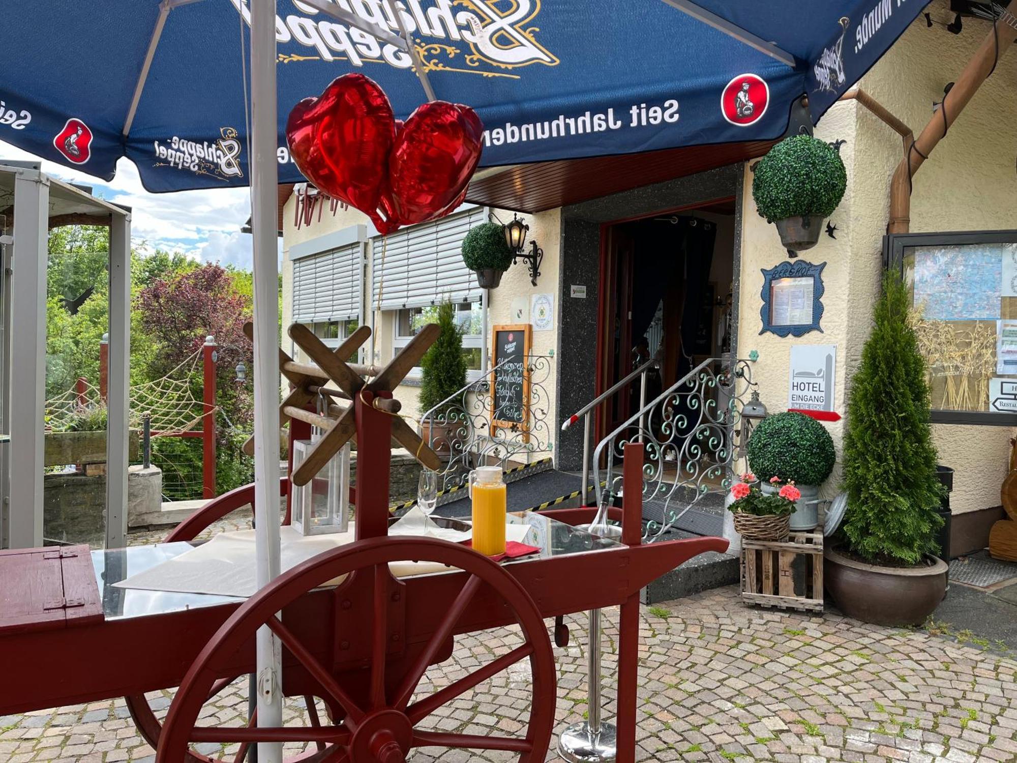 Hotel-Restaurant Berghof Johannesberg Dış mekan fotoğraf